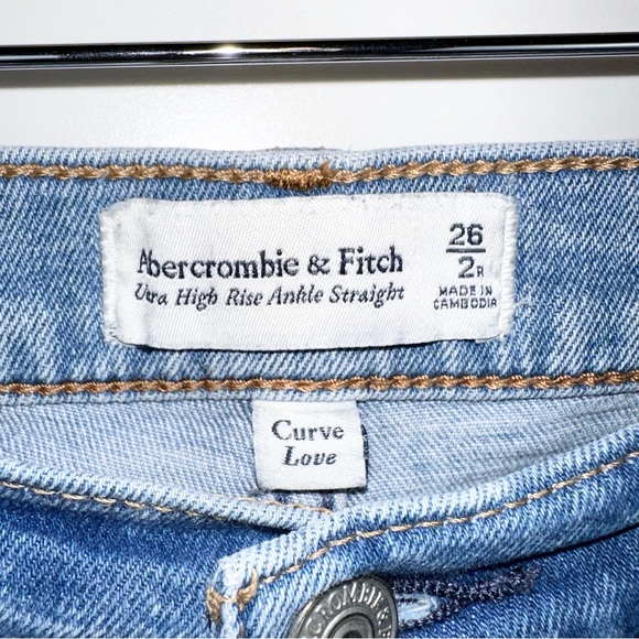 A&F Curve Love Ultra High Rise Ankle Straight in Medium Blue Wash 26 - Picture 7 of 11